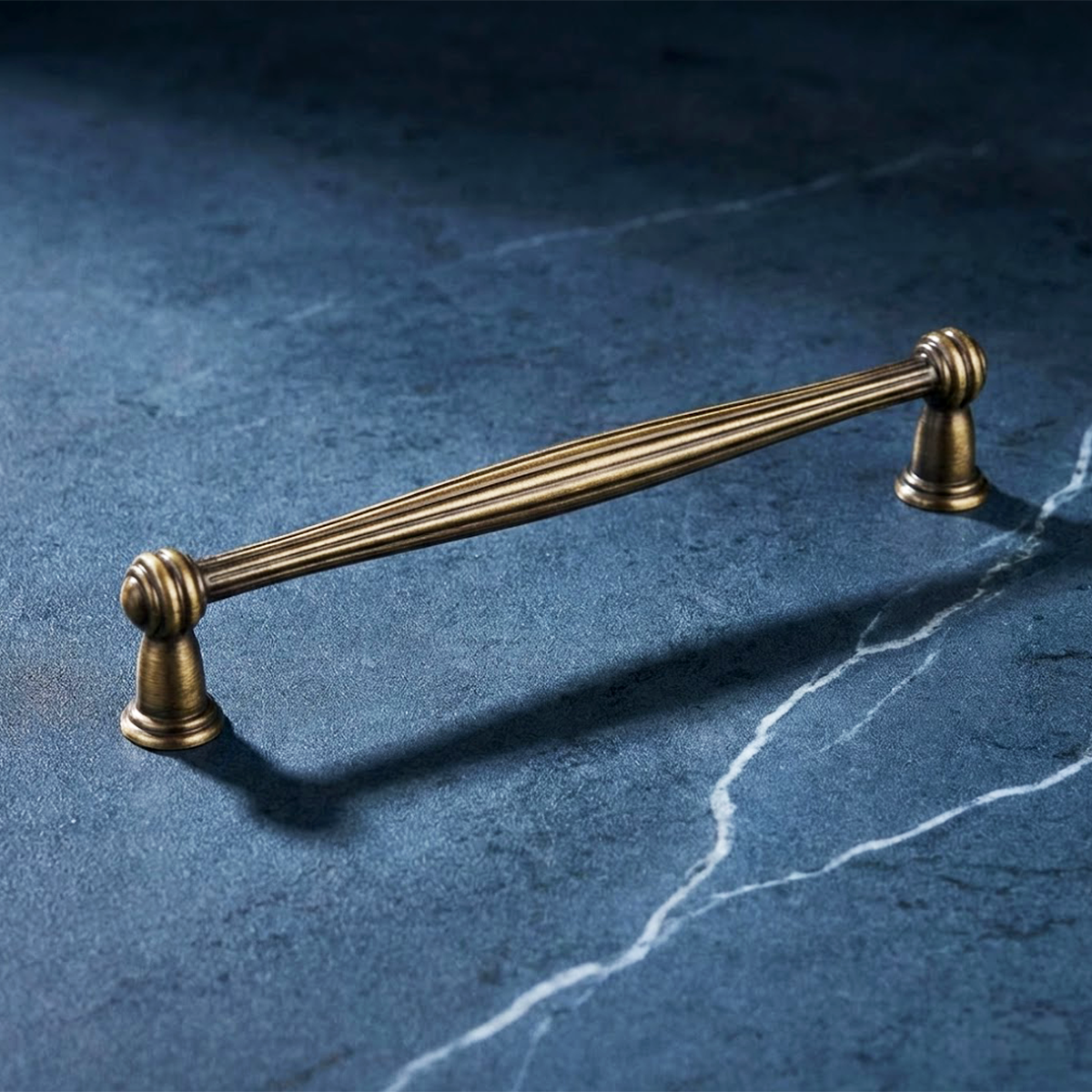 Sütun 128 mm Antik Sarı Zamak Kulp Dolap Kulbu