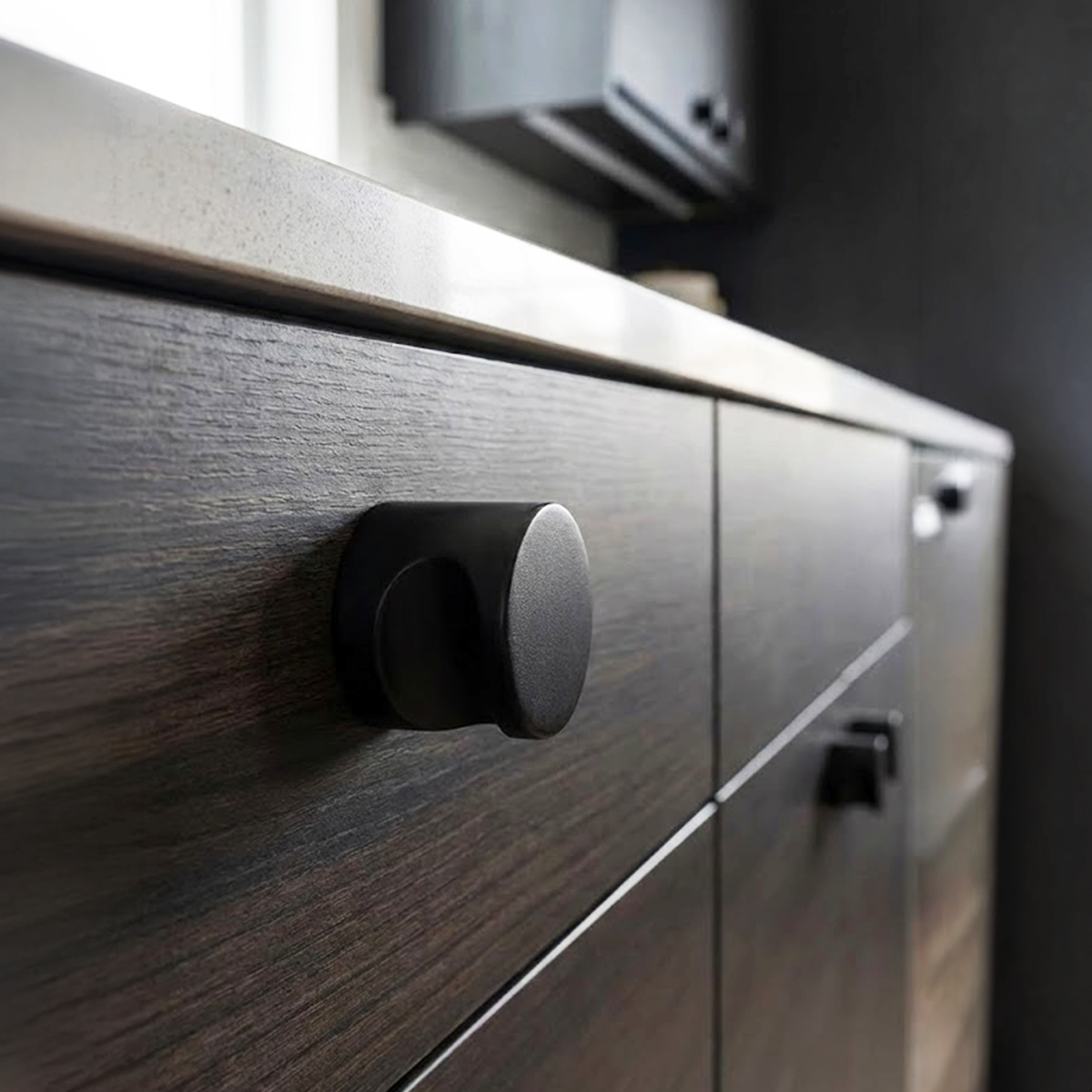 GRIMALDO II Düğme kulp mat siyah Ø20mm