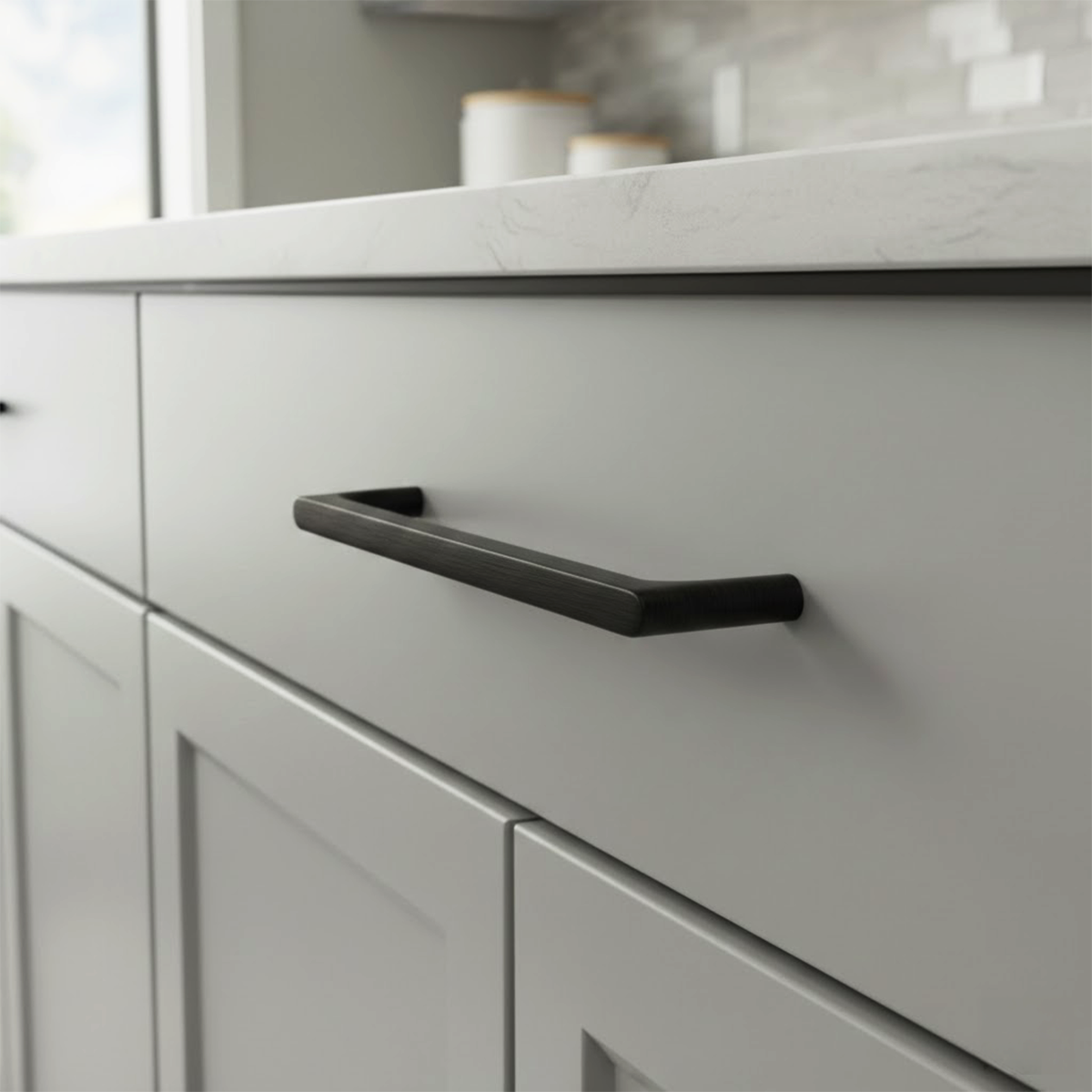 H2125 Kulp mat siyah 160mm